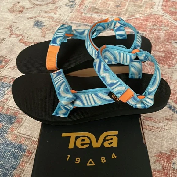 NWT- Teva Women's Original Universal Zappy Sandal, size 10 - Picture 3 of 6